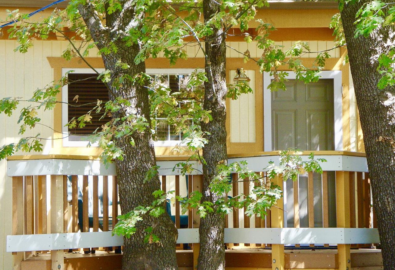 Giant Oaks Lodge Running Springs Eksteriør billede